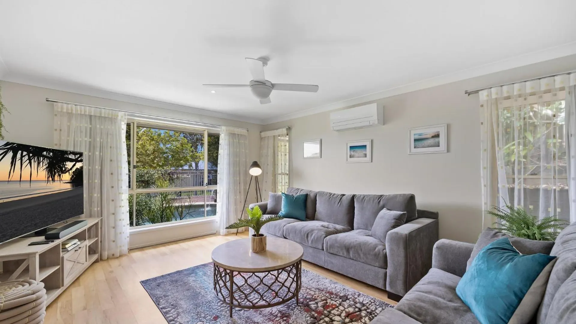 Spacious 4-Bed Family Home With Private Pool & Bbq Coolum Beach